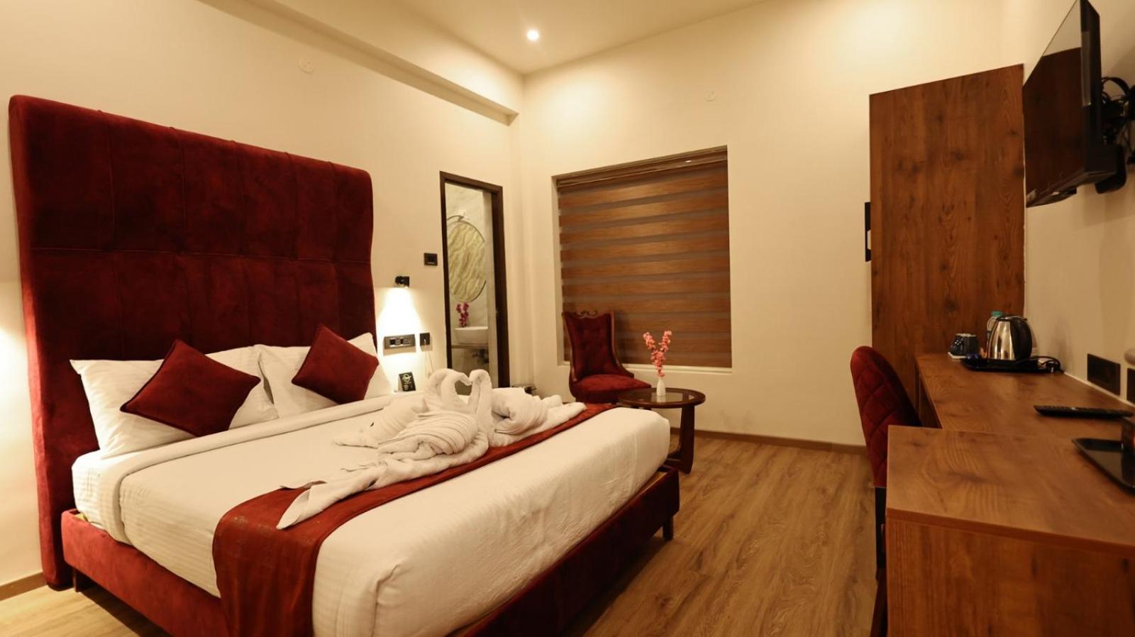 Hotel Elpaso Салем Экстерьер фото