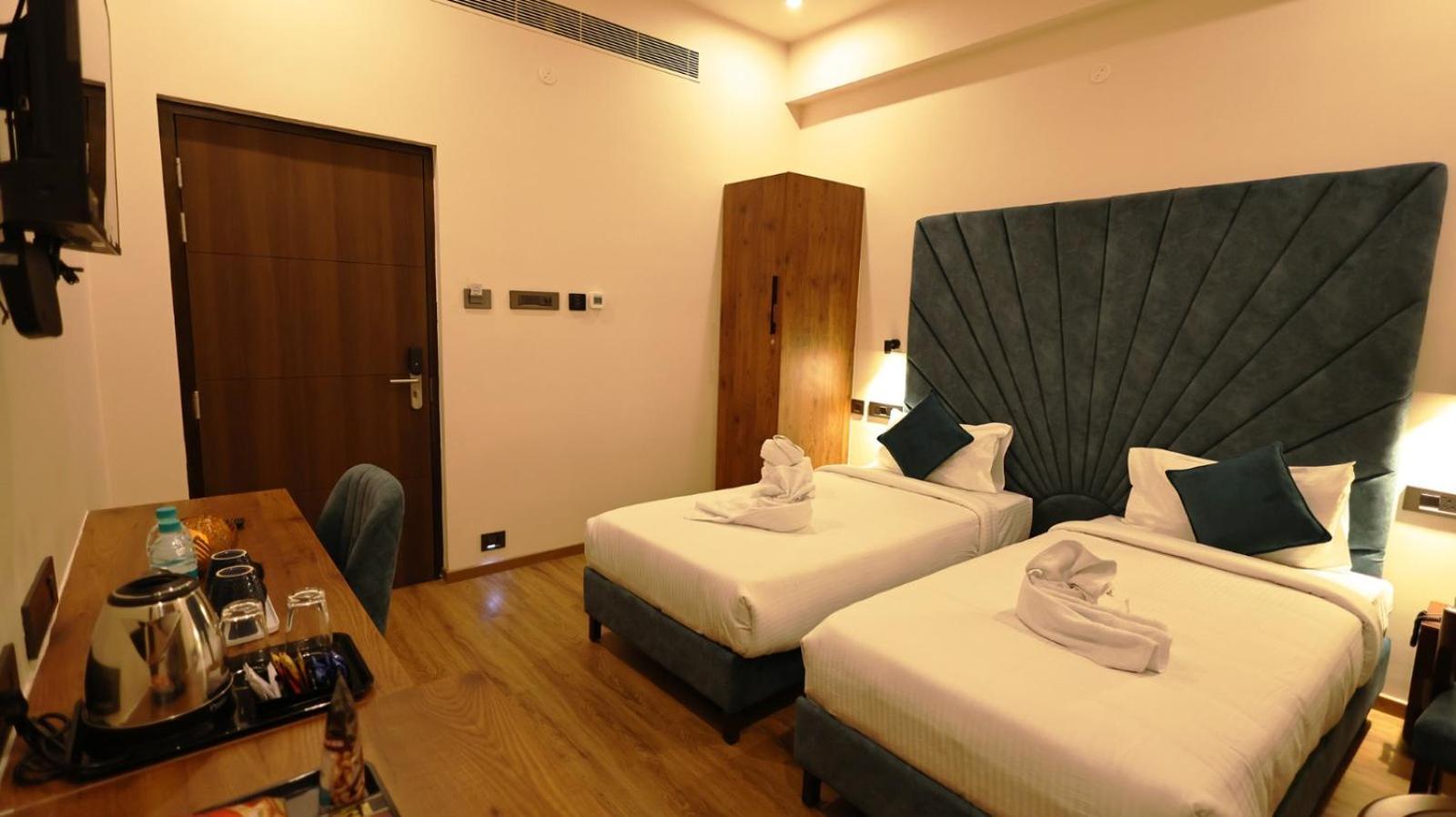 Hotel Elpaso Салем Экстерьер фото